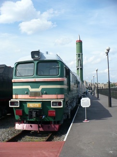M62 z pociągiem rakietowym 19P961 Mołodiec