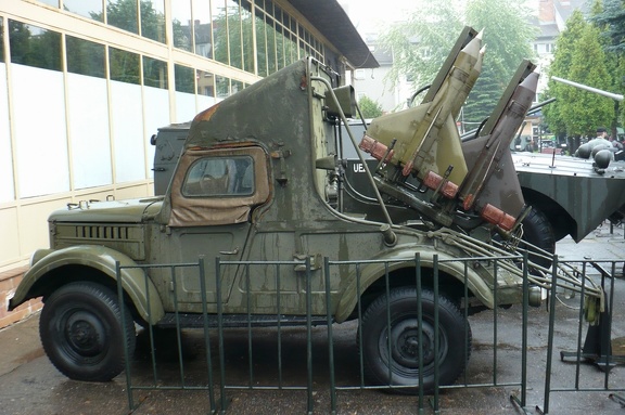 Wyrzutnia pocisków przeciwpancernych 3M6 Trzmiel (AT-1 Snapper)