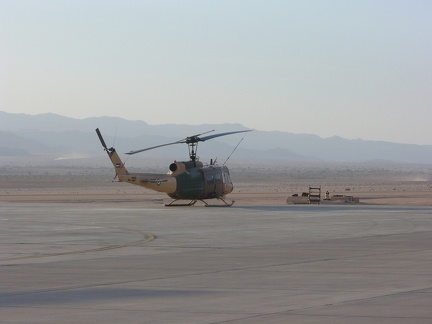 Bell UH-1 albo jakiś jego kuzyn